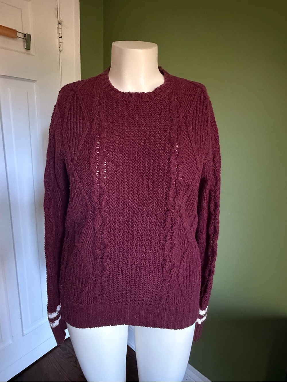 American Eagle Outfitters Cable Knit Crewneck Sweater - Wine